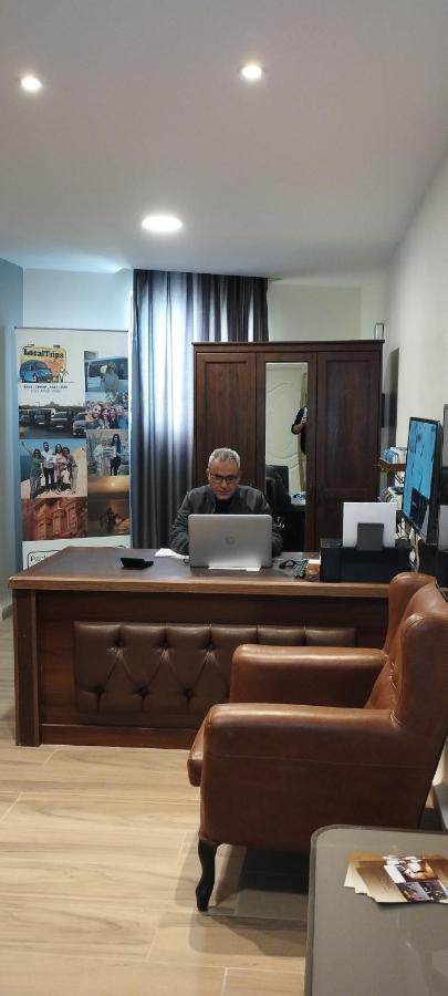 Moab Land Hotel Madaba Bagian luar foto